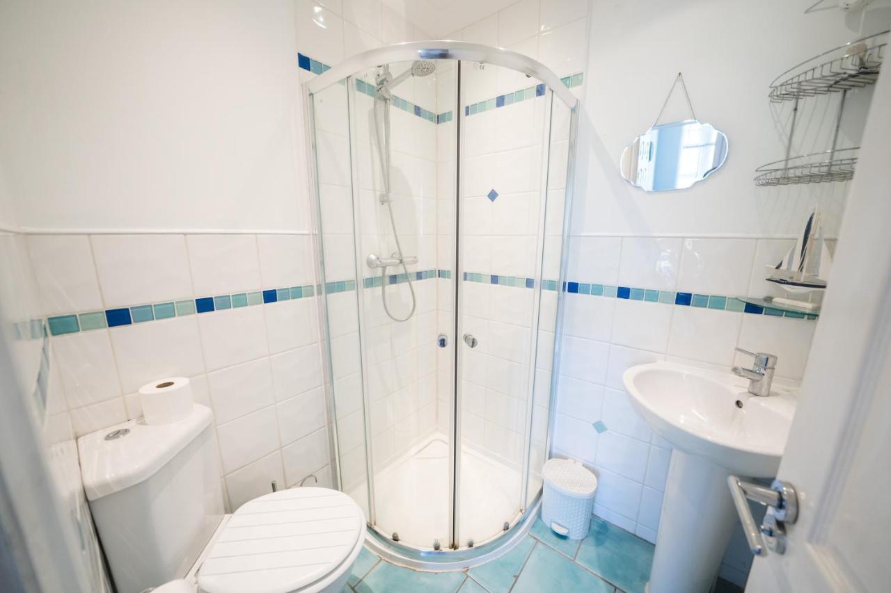 Luxury Apartment In בורנמות' מראה חיצוני תמונה