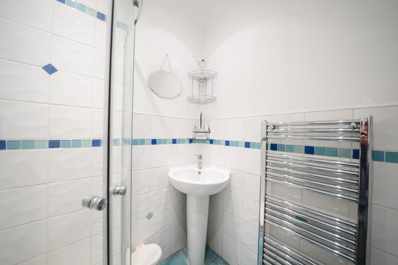 Luxury Apartment In בורנמות' מראה חיצוני תמונה